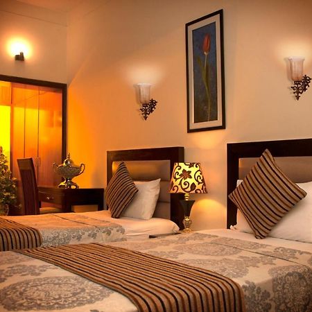 Royal Elegance Hotel Lahore Exterior photo