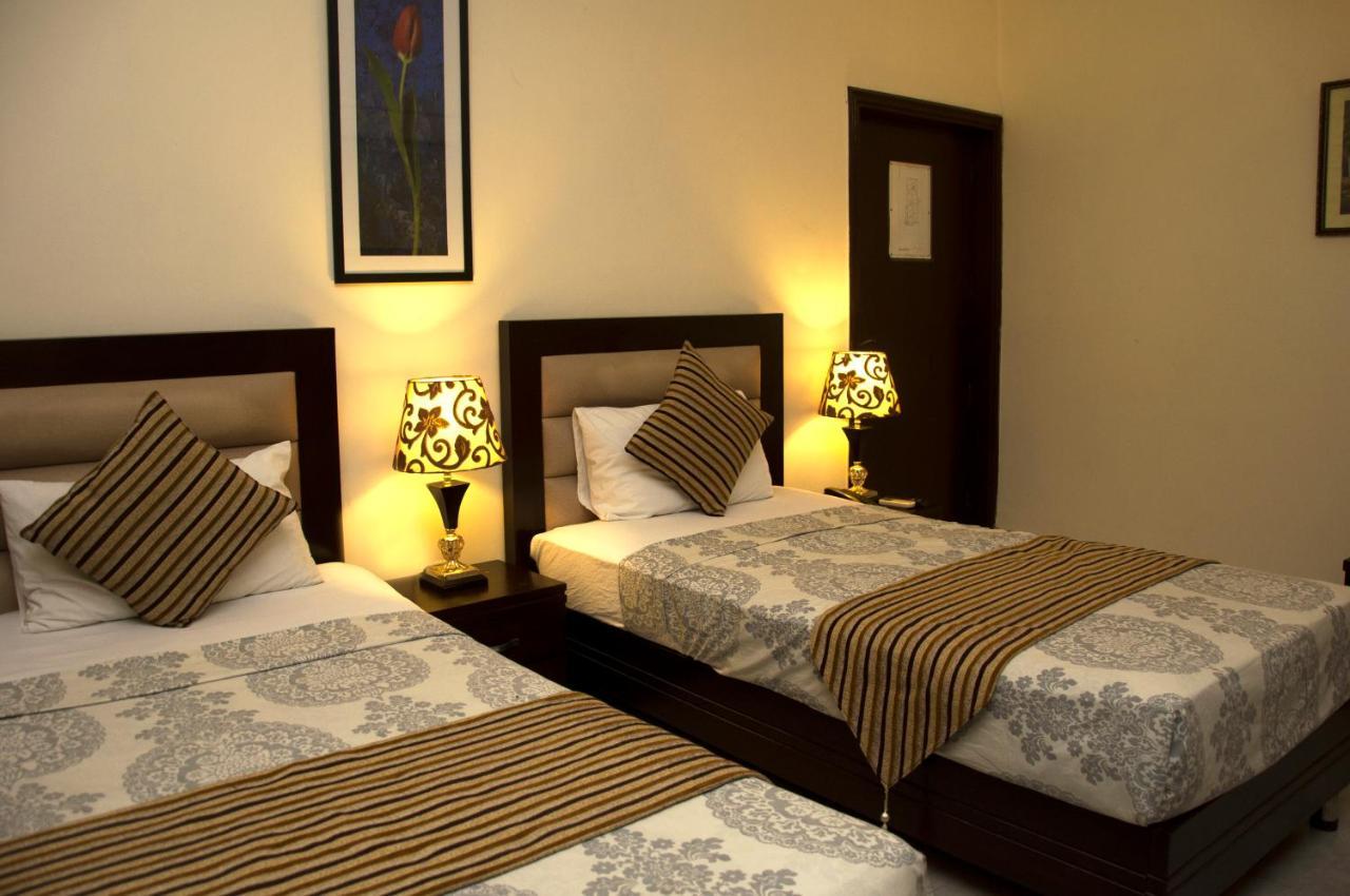 Royal Elegance Hotel Lahore Exterior photo