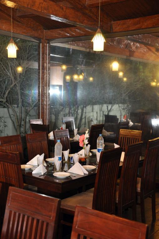 Royal Elegance Hotel Lahore Exterior photo