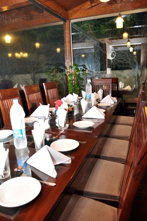 Royal Elegance Hotel Lahore Exterior photo